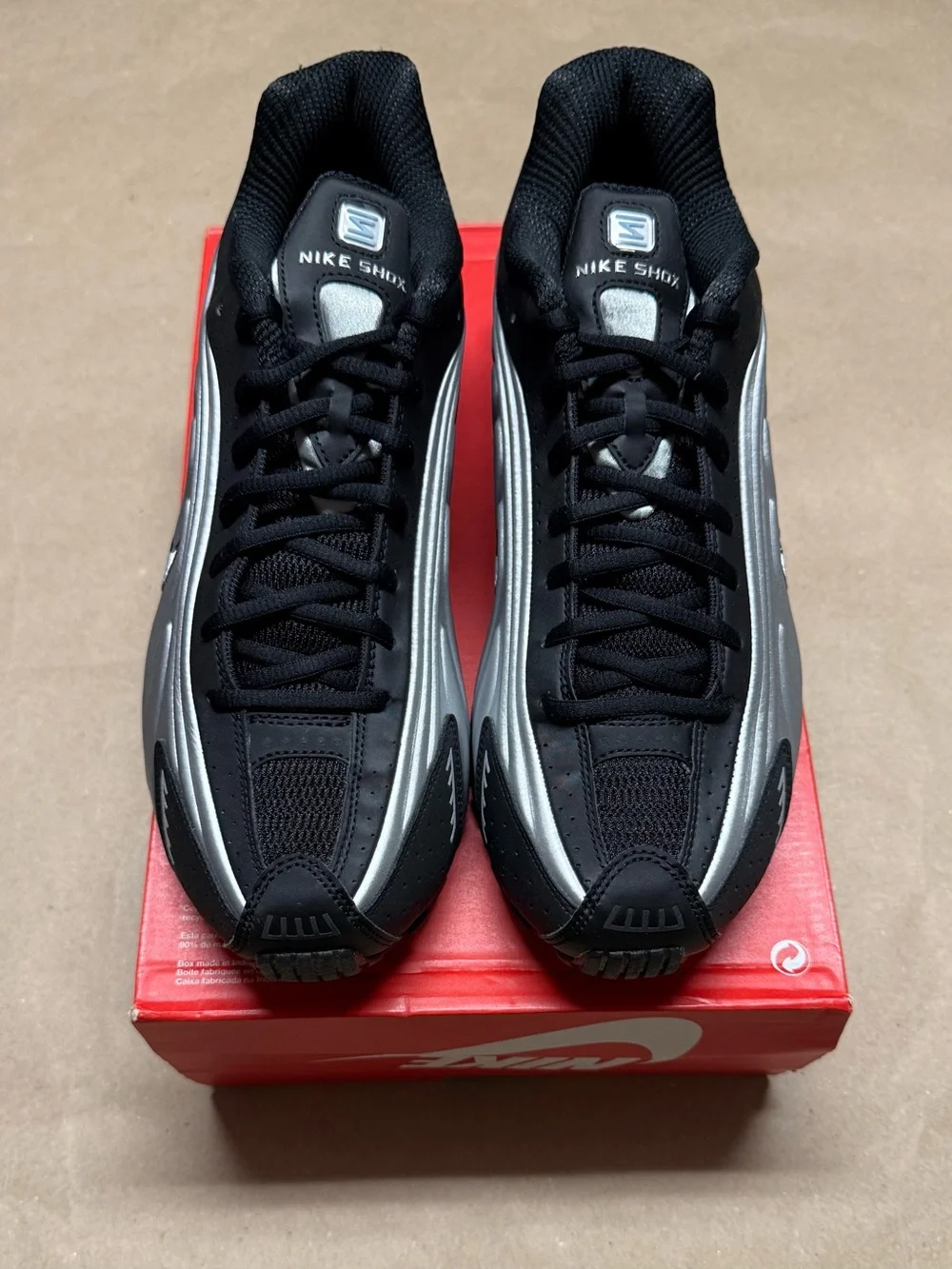 Nike Shox R4 Psychic Blur Mens size 9.5 running shoes NEW!